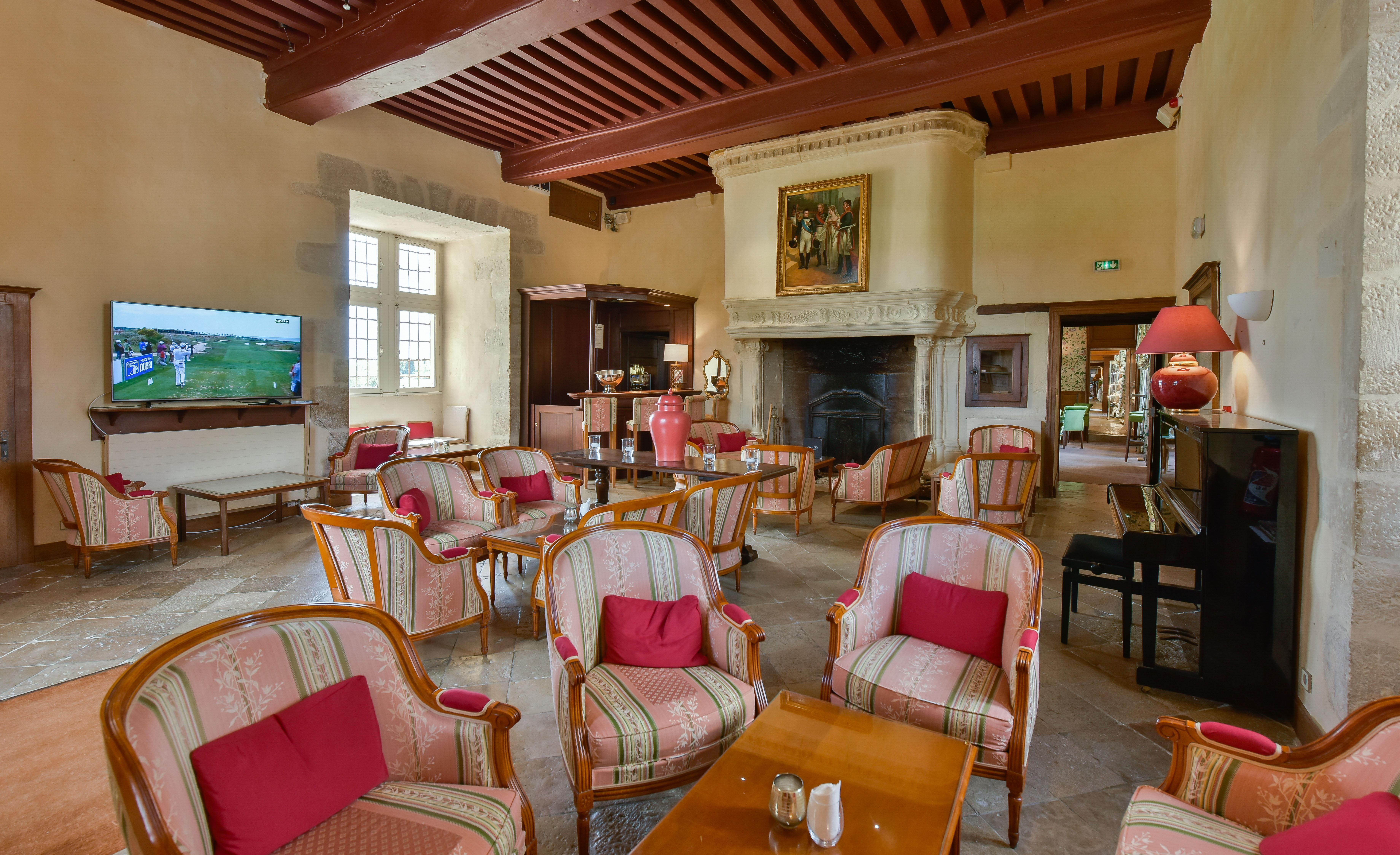 Hotel Golf Chateau De Chailly Exterior photo